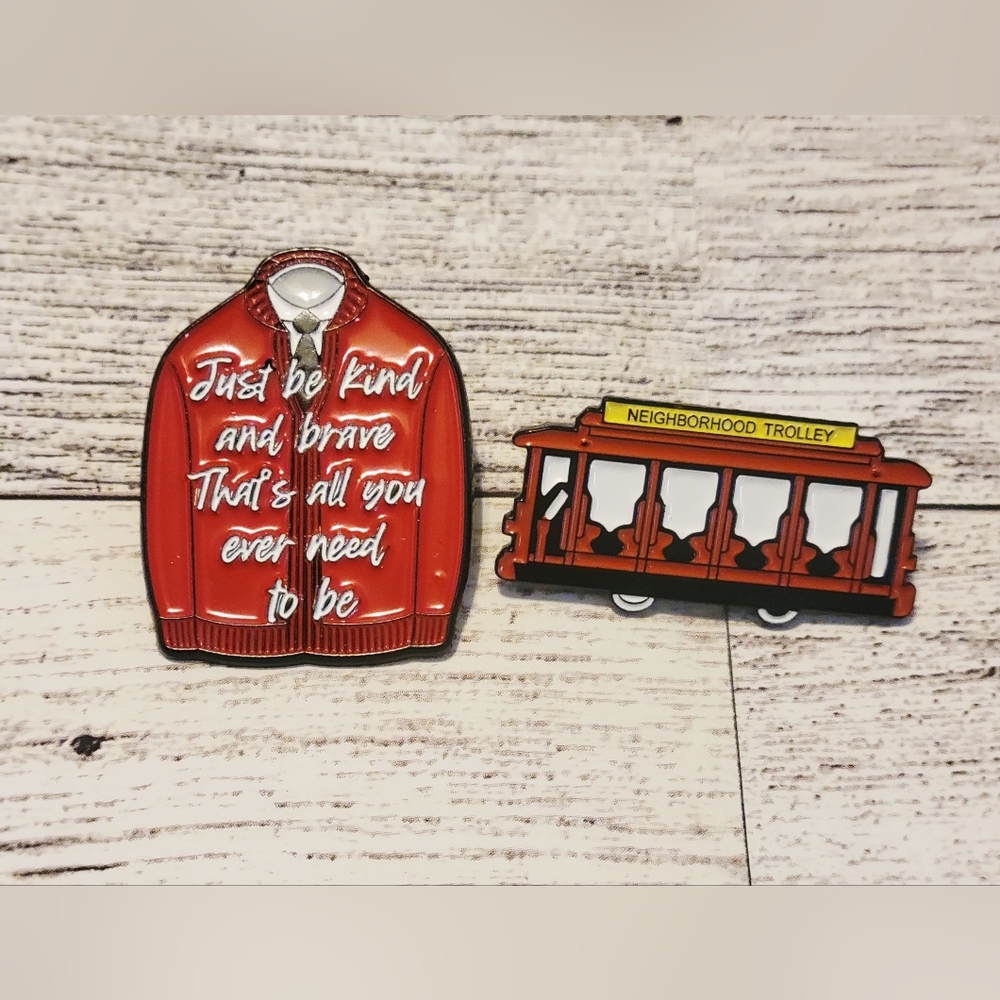 🖤Neighborhood Red and Yellow Brooch Set